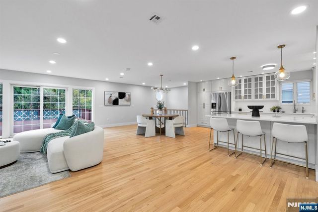 448 Fern Avenue, Lyndhurst, NJ 07071