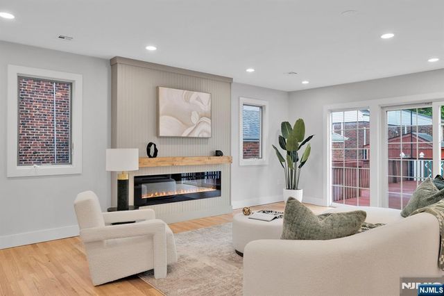 448 Fern Avenue, Lyndhurst, NJ 07071