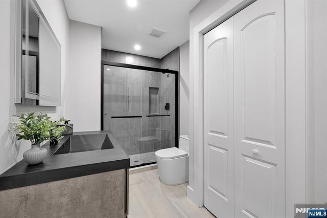 448 Fern Avenue, Lyndhurst, NJ 07071