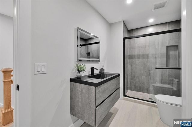 448 Fern Avenue, Lyndhurst, NJ 07071
