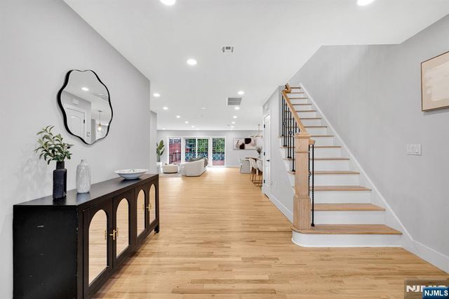 448 Fern Avenue, Lyndhurst, NJ 07071
