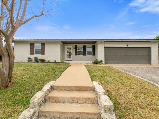 1003 Porpoise ST, Lakeway, TX 78734