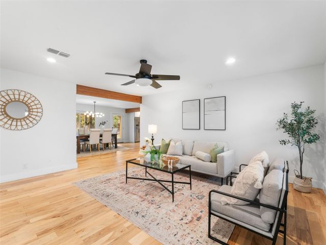 1003 Porpoise ST, Lakeway, TX 78734