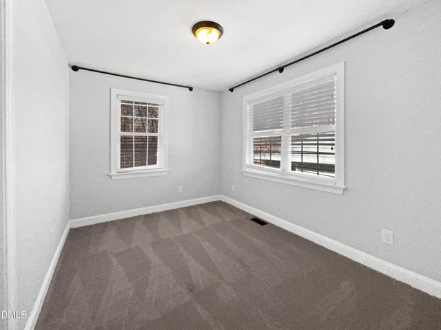 240 Jay Street, Chapel Hill, NC 27516