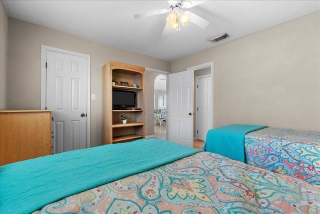 1002 Beach Drive, Surfside Beach, TX 77541