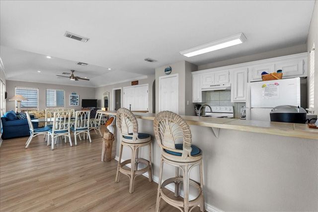 1002 Beach Drive, Surfside Beach, TX 77541