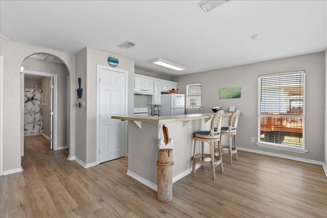 1002 Beach Drive, Surfside Beach, TX 77541