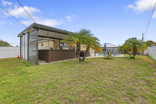 275 SW Tulip Boulevard, Port St. Lucie, FL 34953