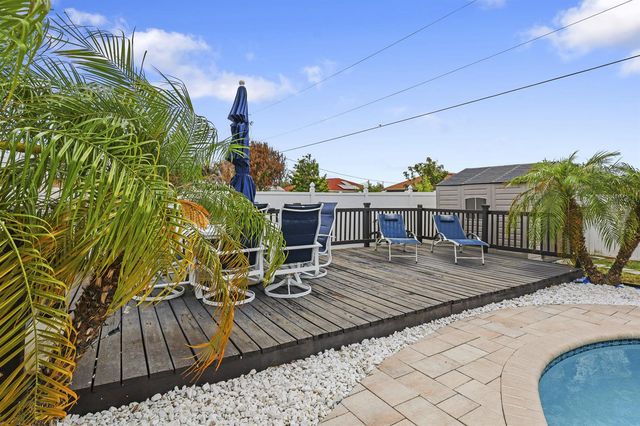 275 SW Tulip Boulevard, Port St. Lucie, FL 34953
