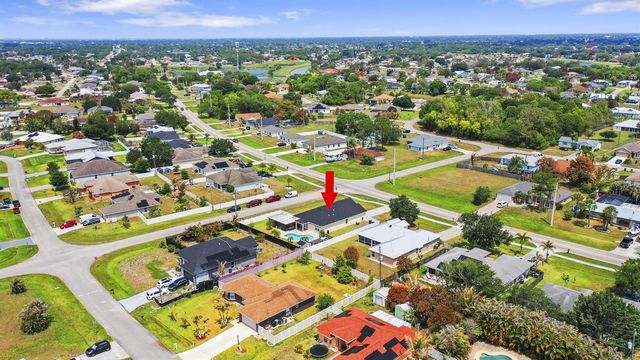 275 SW Tulip Boulevard, Port St. Lucie, FL 34953