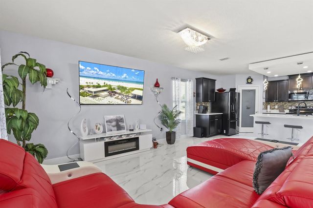 275 SW Tulip Boulevard, Port St. Lucie, FL 34953