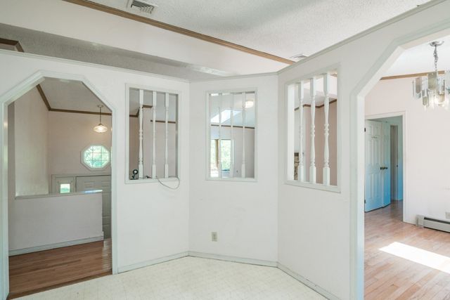 101 Stockbridge Street, Hadley, MA 01035