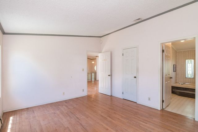 101 Stockbridge Street, Hadley, MA 01035