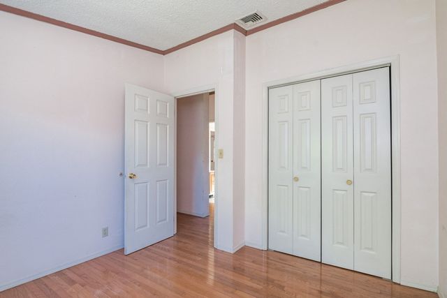 101 Stockbridge Street, Hadley, MA 01035
