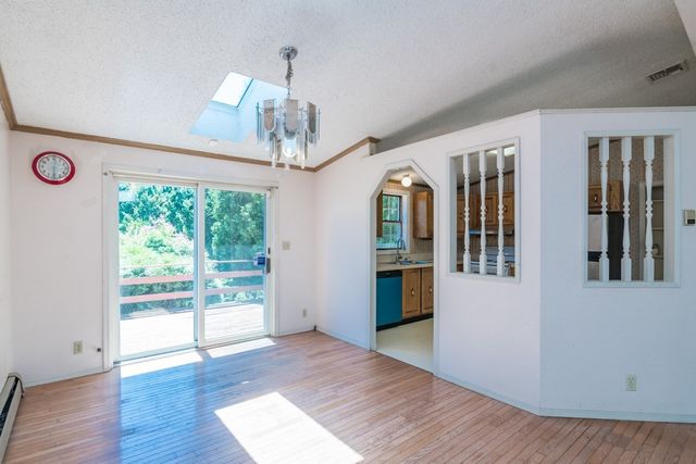 101 Stockbridge Street, Hadley, MA 01035