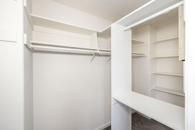 939 Oakes Street, East Palo Alto, CA 94303