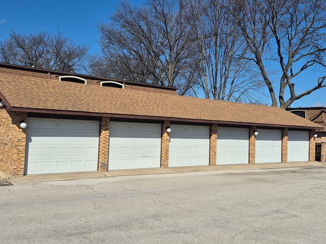 5715 Park Place J2, Crestwood, IL 60418