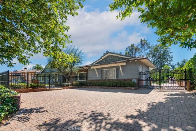 3249 N Rancho La Carlota, Covina, CA 91724