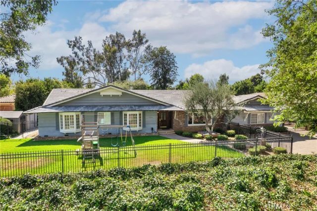 3249 N Rancho La Carlota, Covina, CA 91724