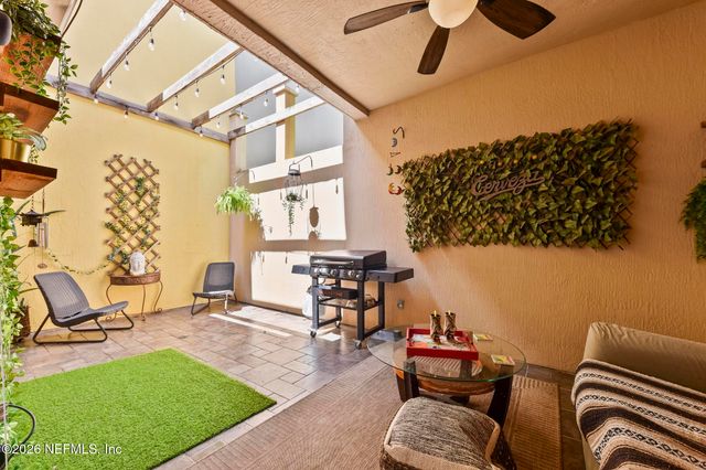 6209 ECLIPSE Circle, Jacksonville, FL 32258