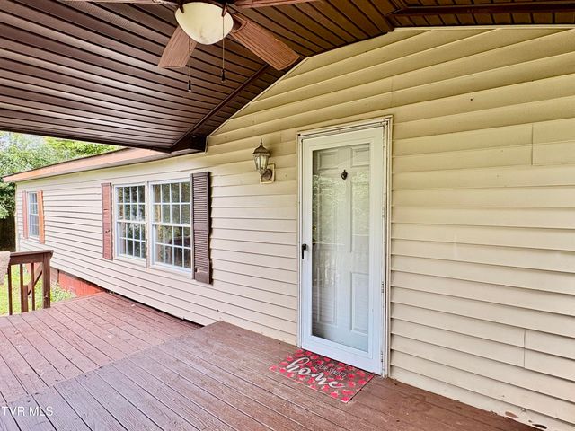 3327 Horseshoe Drive, Kingsport, TN 37663