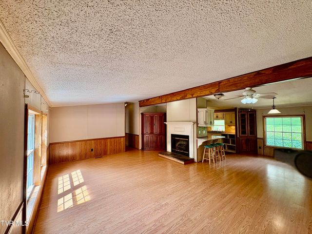 3327 Horseshoe Drive, Kingsport, TN 37663