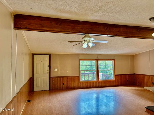3327 Horseshoe Drive, Kingsport, TN 37663
