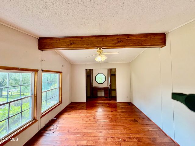 3327 Horseshoe Drive, Kingsport, TN 37663