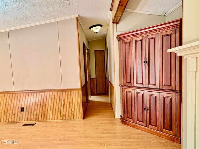 3327 Horseshoe Drive, Kingsport, TN 37663
