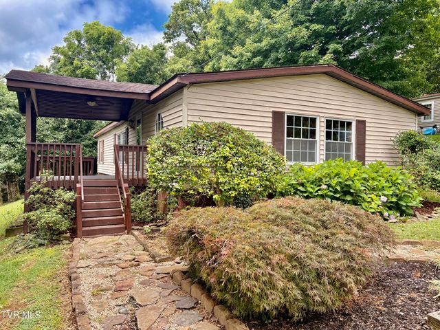 3327 Horseshoe Drive, Kingsport, TN 37663