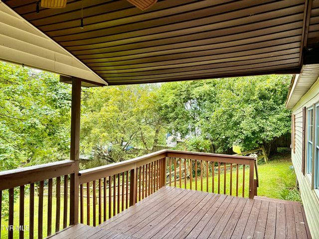 3327 Horseshoe Drive, Kingsport, TN 37663