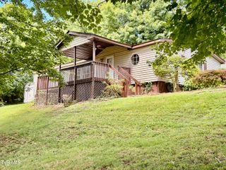 3327 Horseshoe Drive, Kingsport, TN 37663
