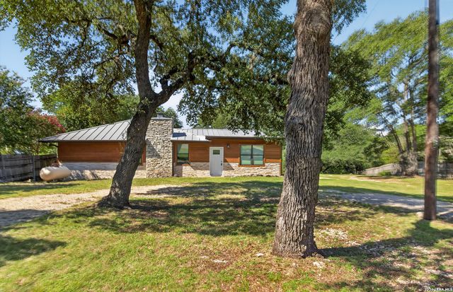 1932 Canyon Lake Dr, Canyon Lake, TX 78133
