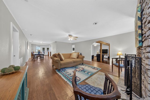 1932 Canyon Lake Dr, Canyon Lake, TX 78133