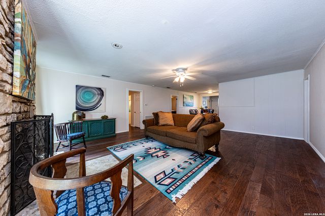 1932 Canyon Lake Dr, Canyon Lake, TX 78133