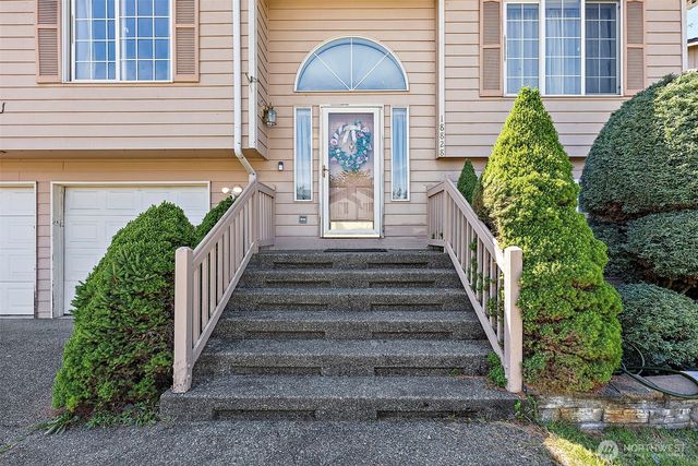 18828 76th Avenue Ct E, Puyallup, WA 98375