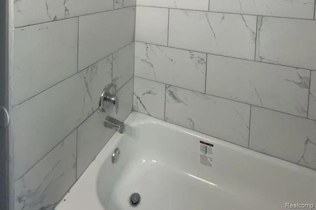 19344 Bradford Street, Detroit, MI 48205