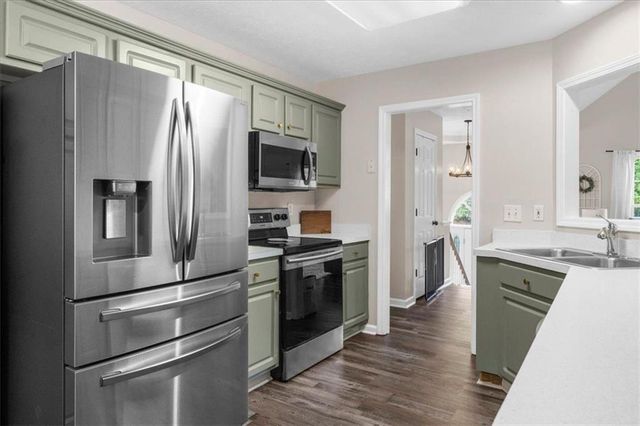 6040 Ashwood Court, Cumming, GA 30028