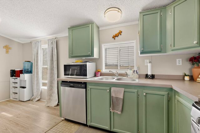 89 Sunset Road, Moriarty, NM 87035