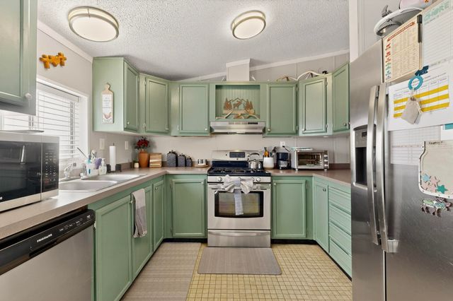 89 Sunset Road, Moriarty, NM 87035