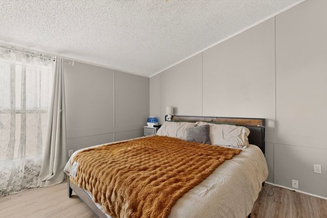 89 Sunset Road, Moriarty, NM 87035