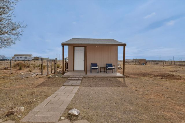 89 Sunset Road, Moriarty, NM 87035