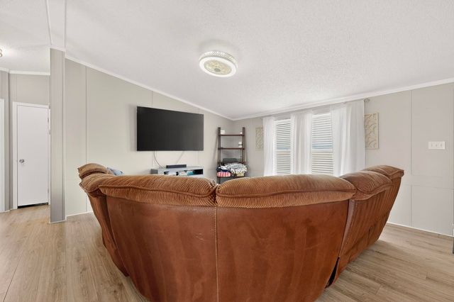 89 Sunset Road, Moriarty, NM 87035