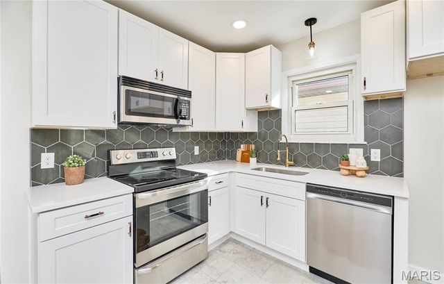 4076 Wilmington Avenue, St Louis, MO 63116