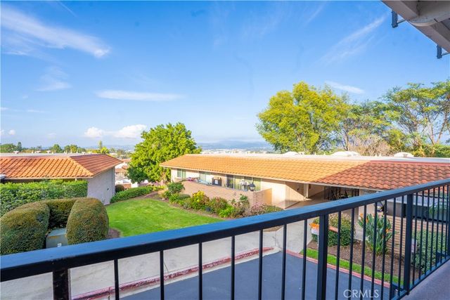 3110 Via Serena S D, Laguna Woods, CA 92637