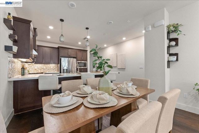 730 Amalfi Loop, Milpitas, CA 95035