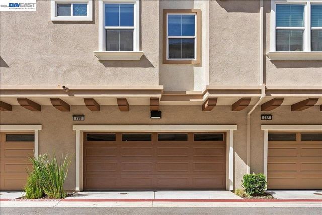 730 Amalfi Loop, Milpitas, CA 95035