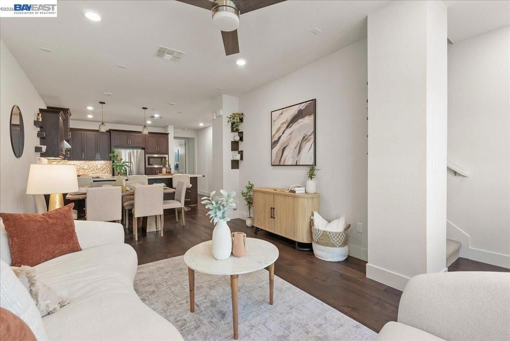 Image 17 of property listing at 730 Amalfi Loop, Milpitas, CA 95035