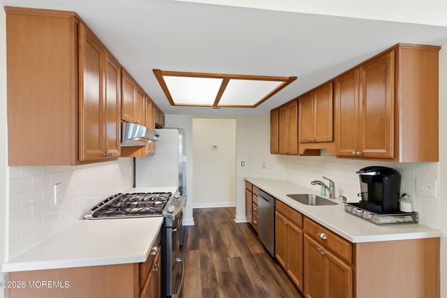 5 Abbey Court, Forked River, NJ 08731