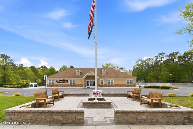 5 Abbey Court, Forked River, NJ 08731